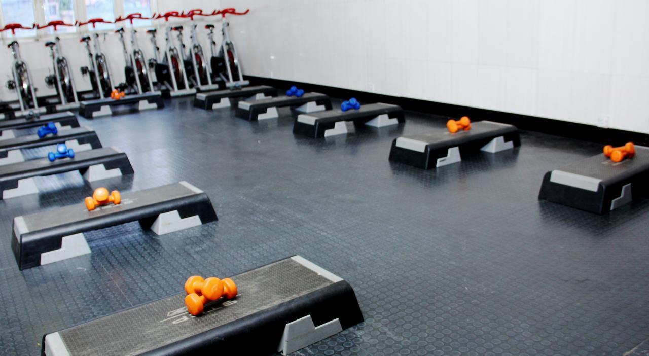 Sunfit - Fitness, Spa, Accommodation Aliayabiagba Kültér fotó