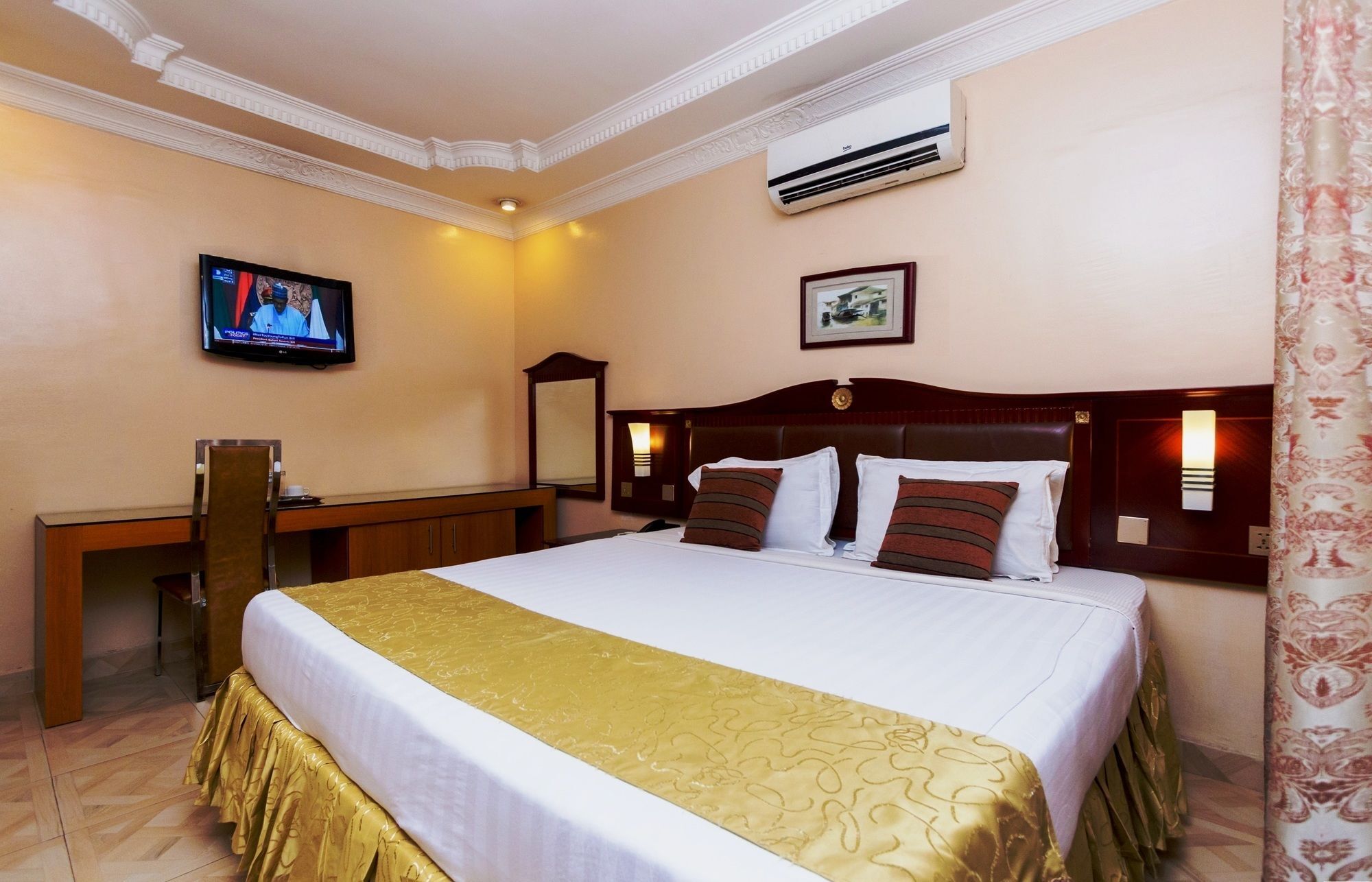 Sunfit - Fitness, Spa, Accommodation Aliayabiagba Kültér fotó