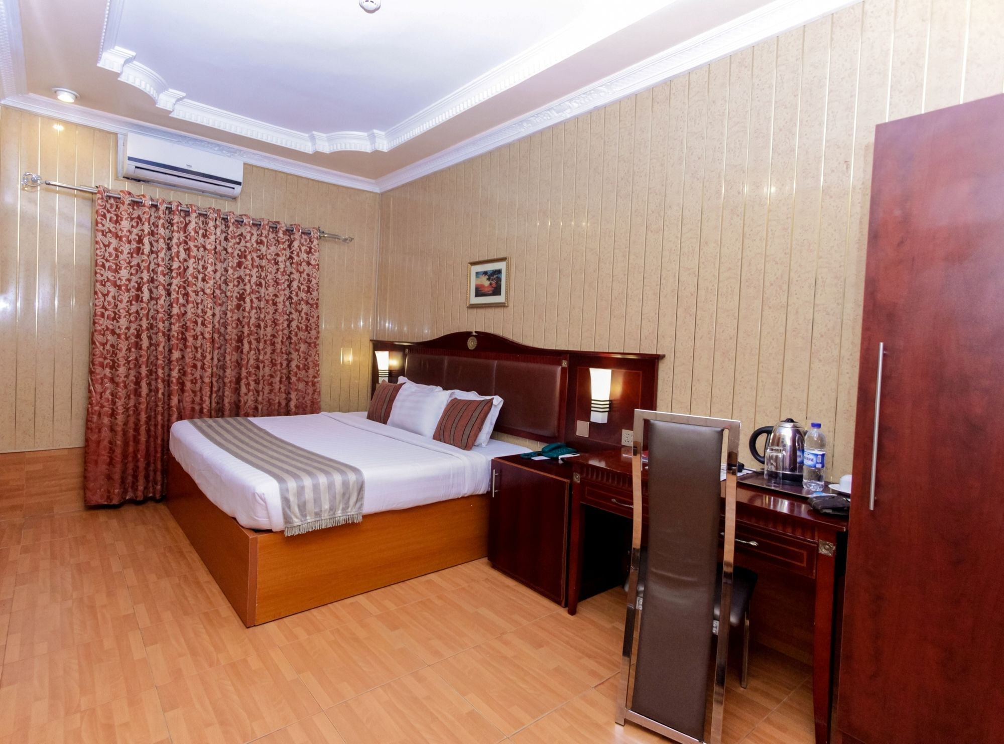 Sunfit - Fitness, Spa, Accommodation Aliayabiagba Kültér fotó
